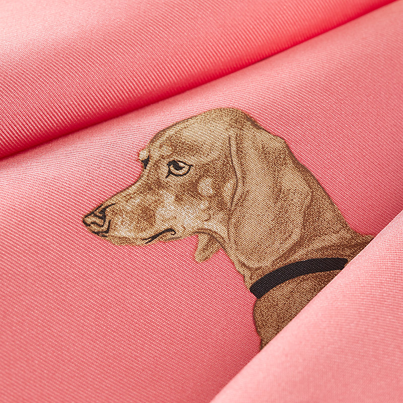 エルメス カレ45 ガヴロッシュLES BASSETS/バセット ハウンド Les Bassets scarf 45 - Black | Hermès USA